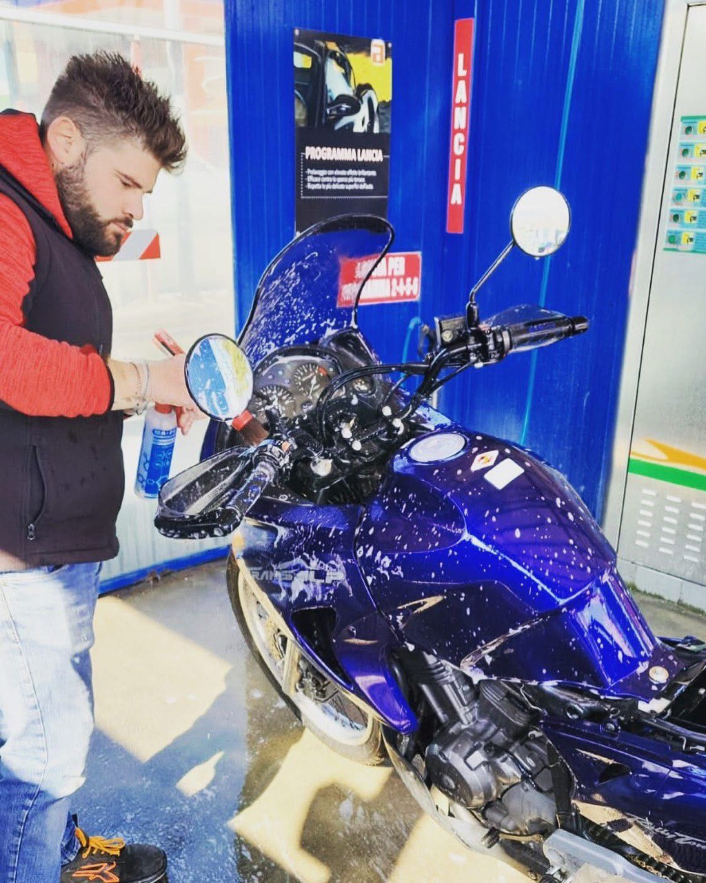 Autolavaggio 2
